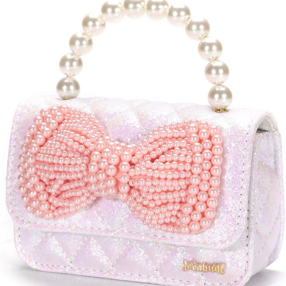 Girls mini purse.